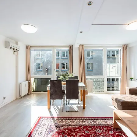 Aldars 5 Apartment *