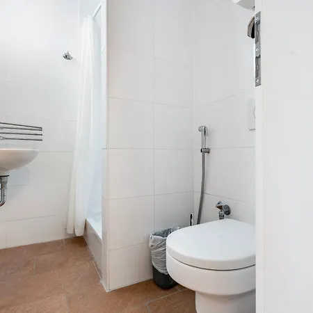 شقة فندقية Aldars 5 3*