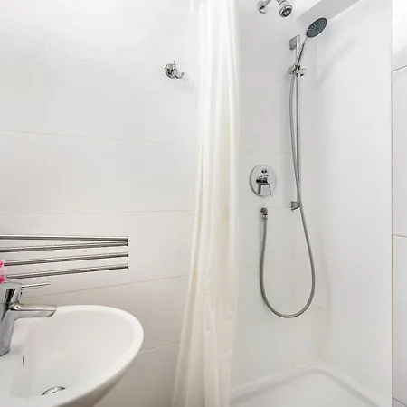 شقة فندقية Aldars 5